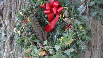 Make your own Willow Christmas Wreath, Castle Island Enniskillen